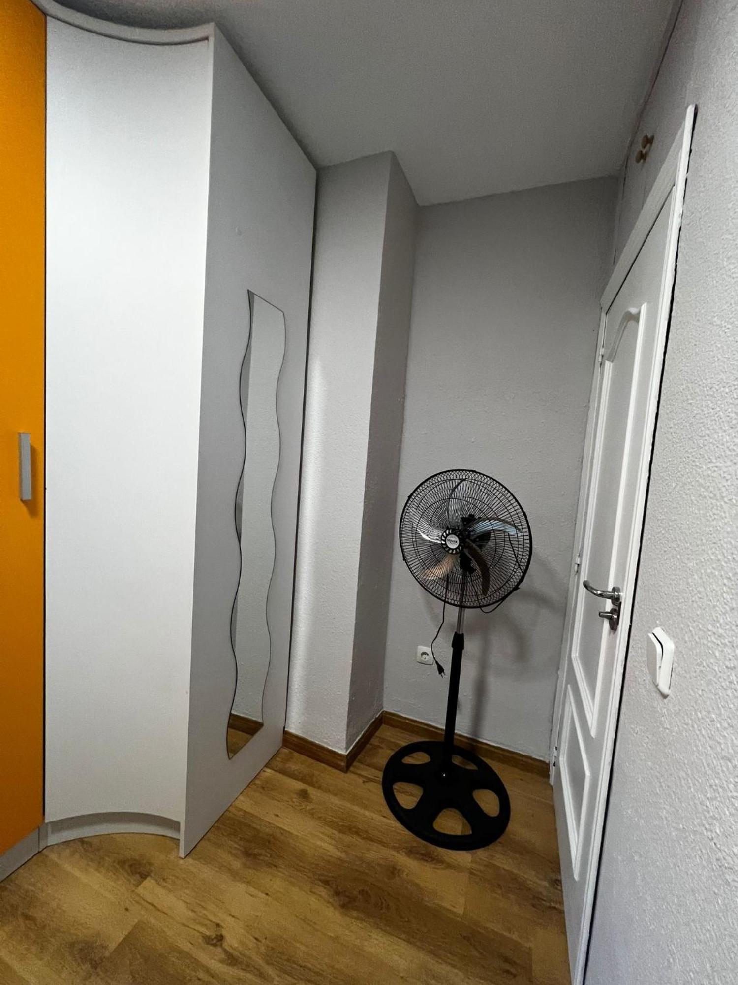 Bed Vallecas Hotell Madrid Exteriör bild
