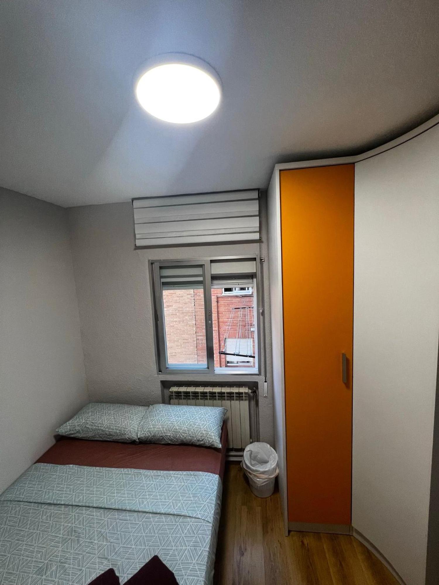 Bed Vallecas Hotell Madrid Exteriör bild
