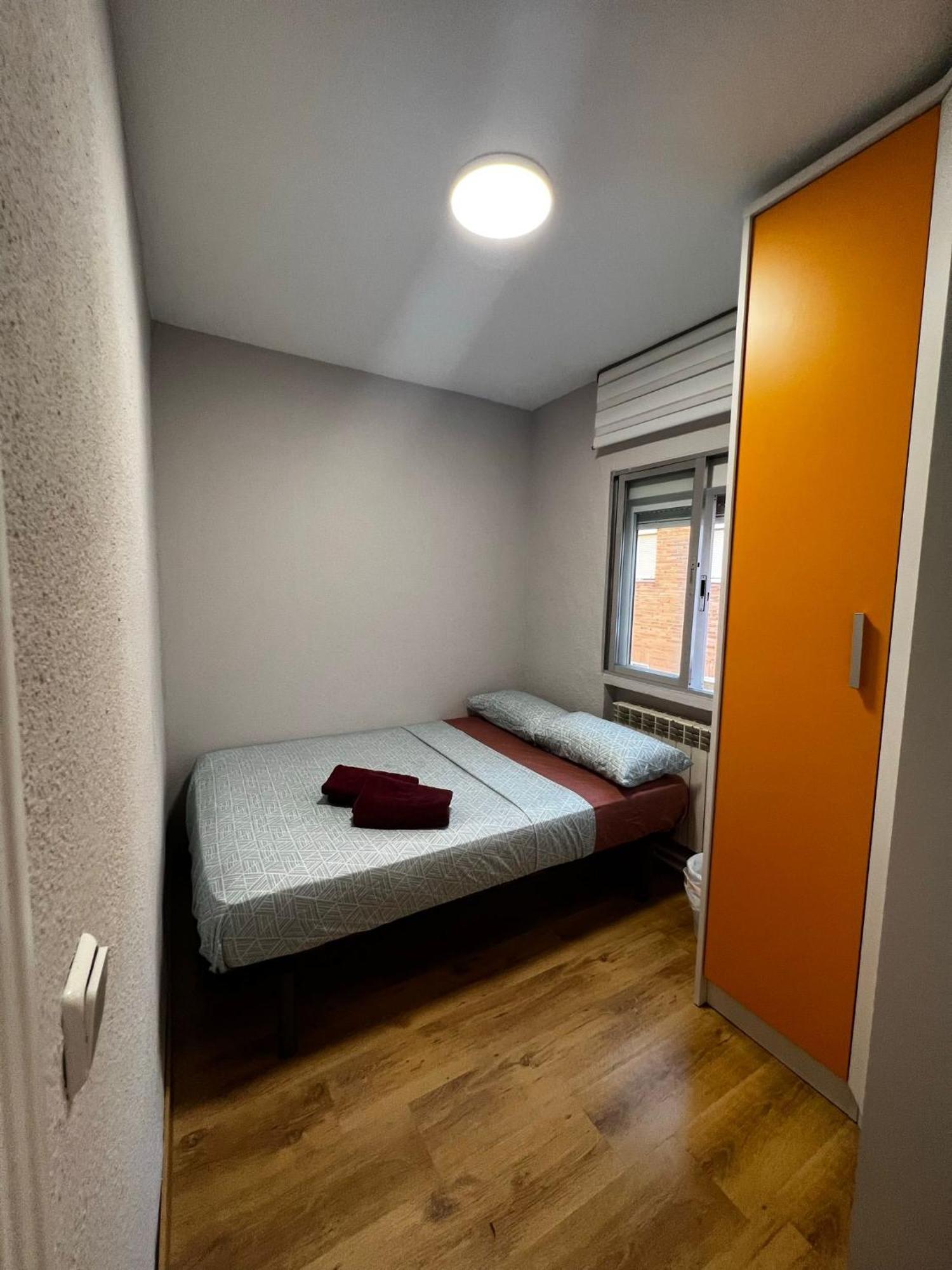 Bed Vallecas Hotell Madrid Exteriör bild
